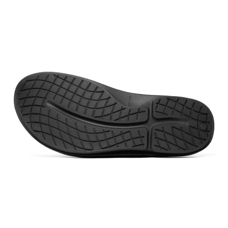 Sandalias Oofos OOahh Negro Unisex 5 Sandalias Oofos OOahh Negro Unisex - Imagen 5